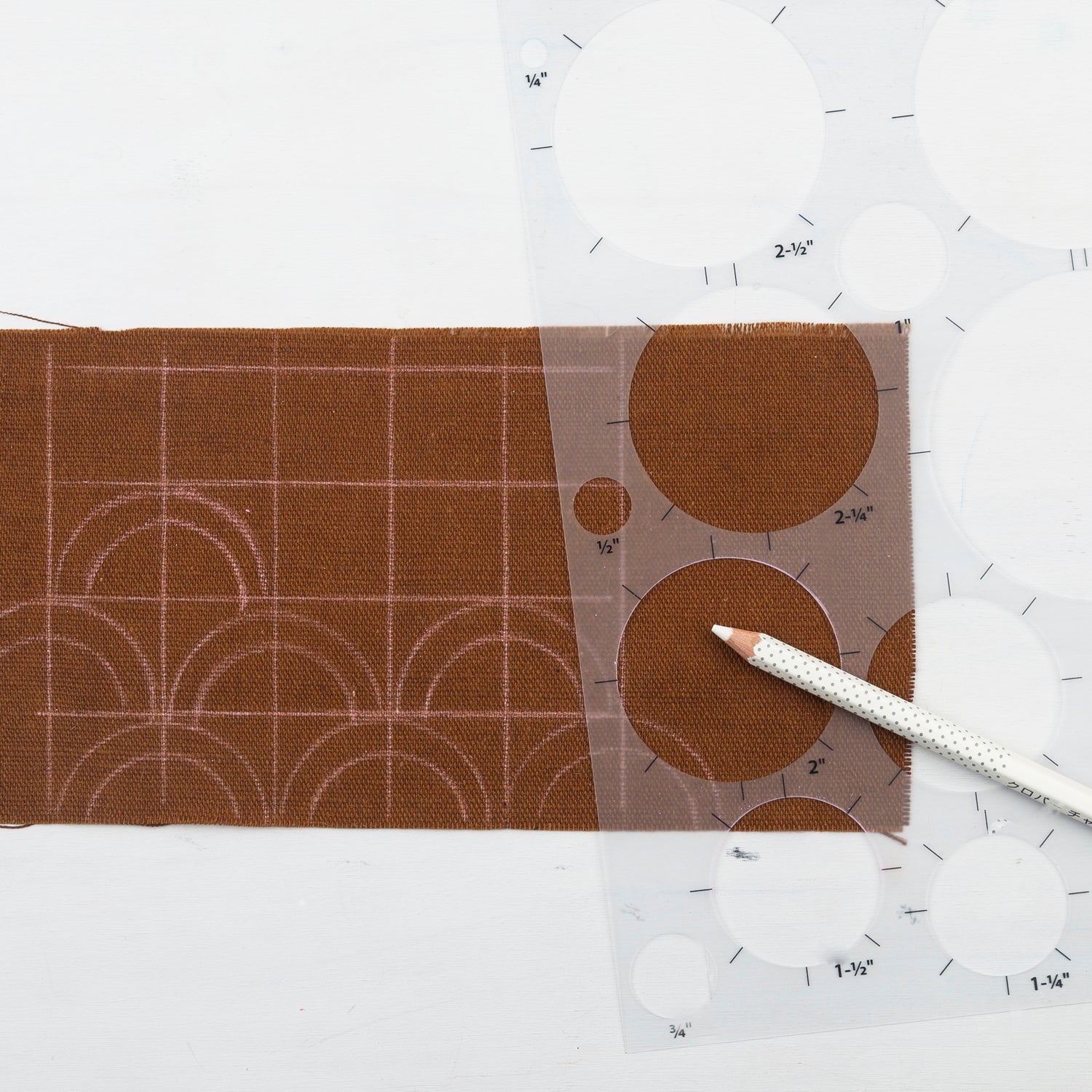 Circle Stencil - Miniature Rhino